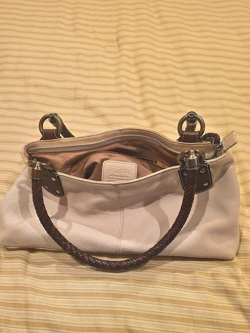 Fossil Vintage Leather Shoulder Bag Style 75082 White & Brown